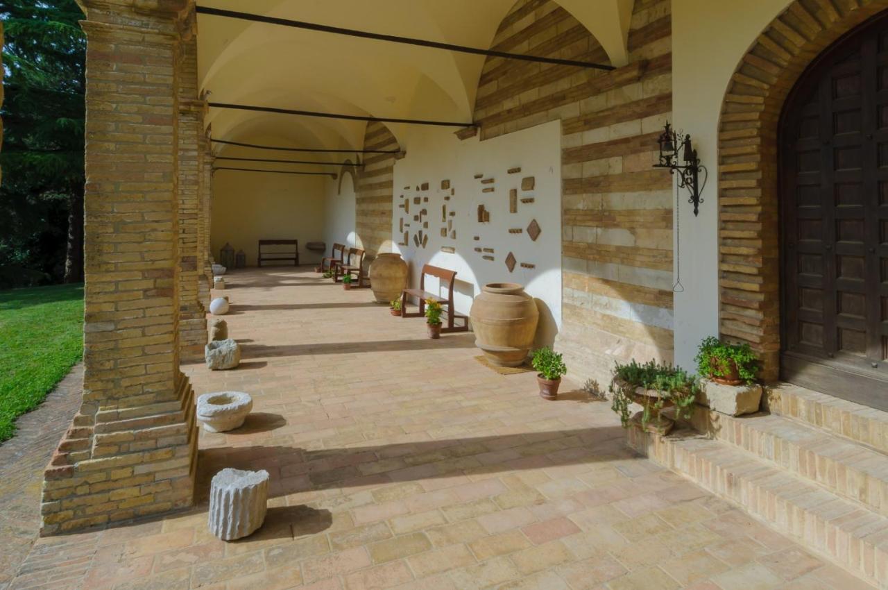 Bed and Breakfast Convento Di San Francesco Mondaino Екстер'єр фото