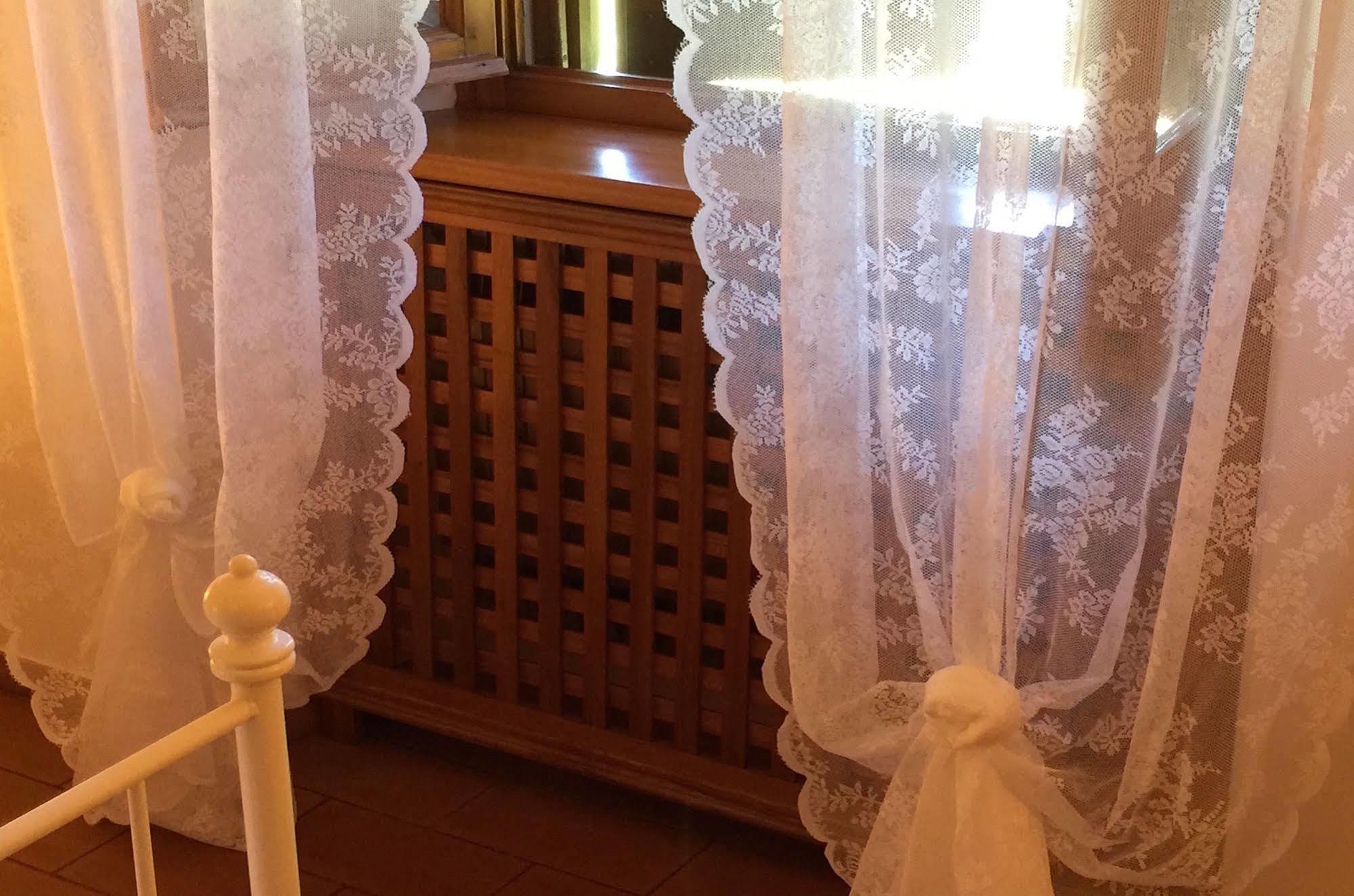 Bed and Breakfast Convento Di San Francesco Mondaino Екстер'єр фото
