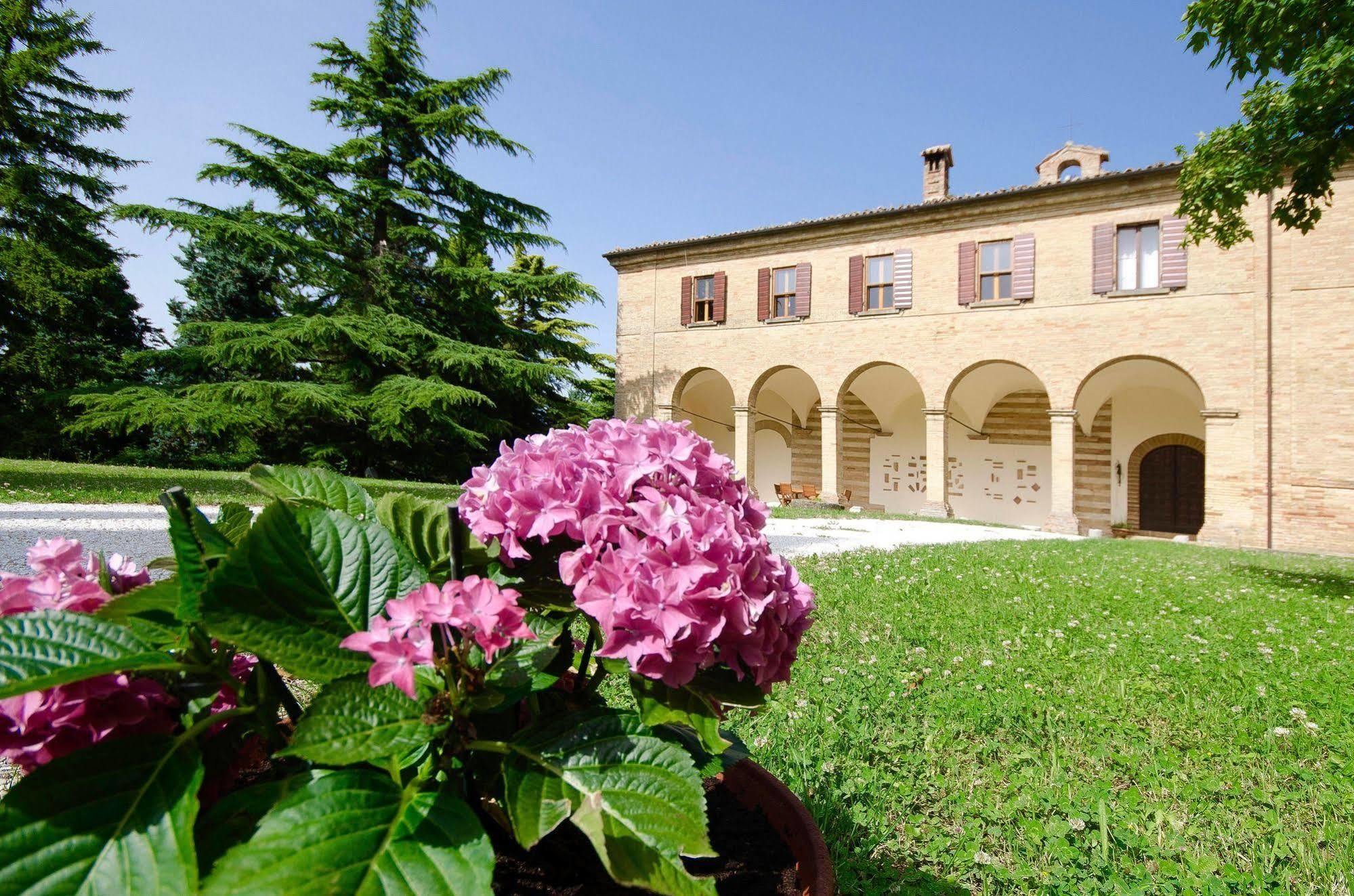 Bed and Breakfast Convento Di San Francesco Mondaino Екстер'єр фото