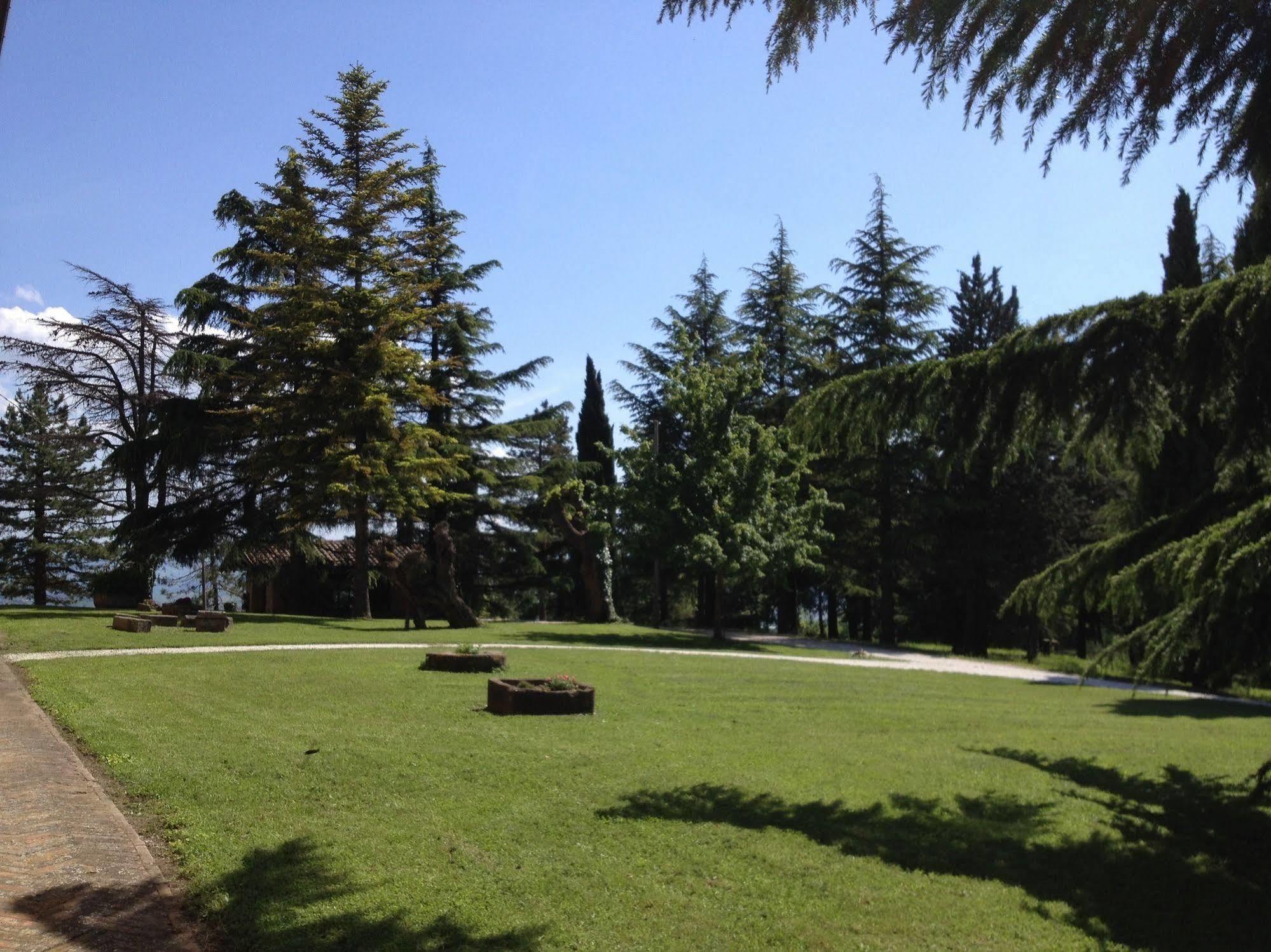 Bed and Breakfast Convento Di San Francesco Mondaino Екстер'єр фото